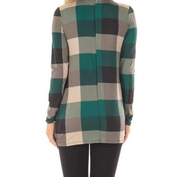 🚨SALE🚨Soft Green Plaid Long Sleeve Top - Picture 5 of 6